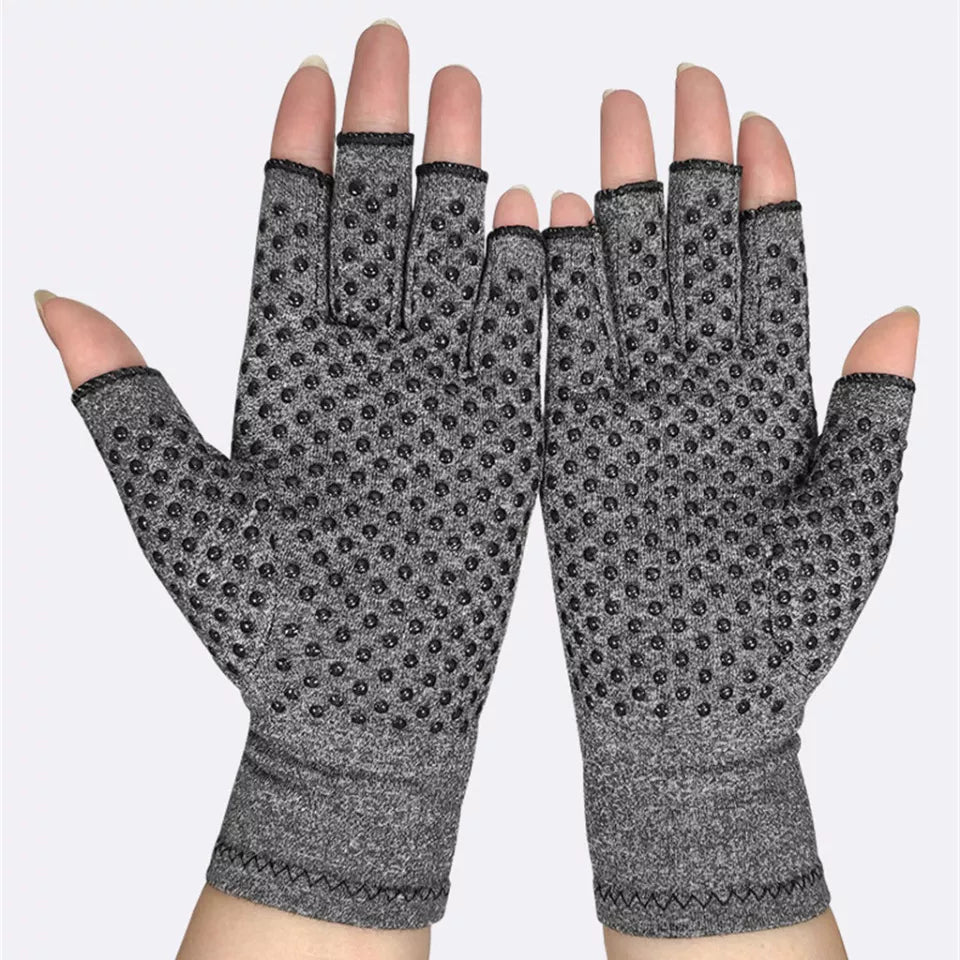 Magnetic Art Print Gloves